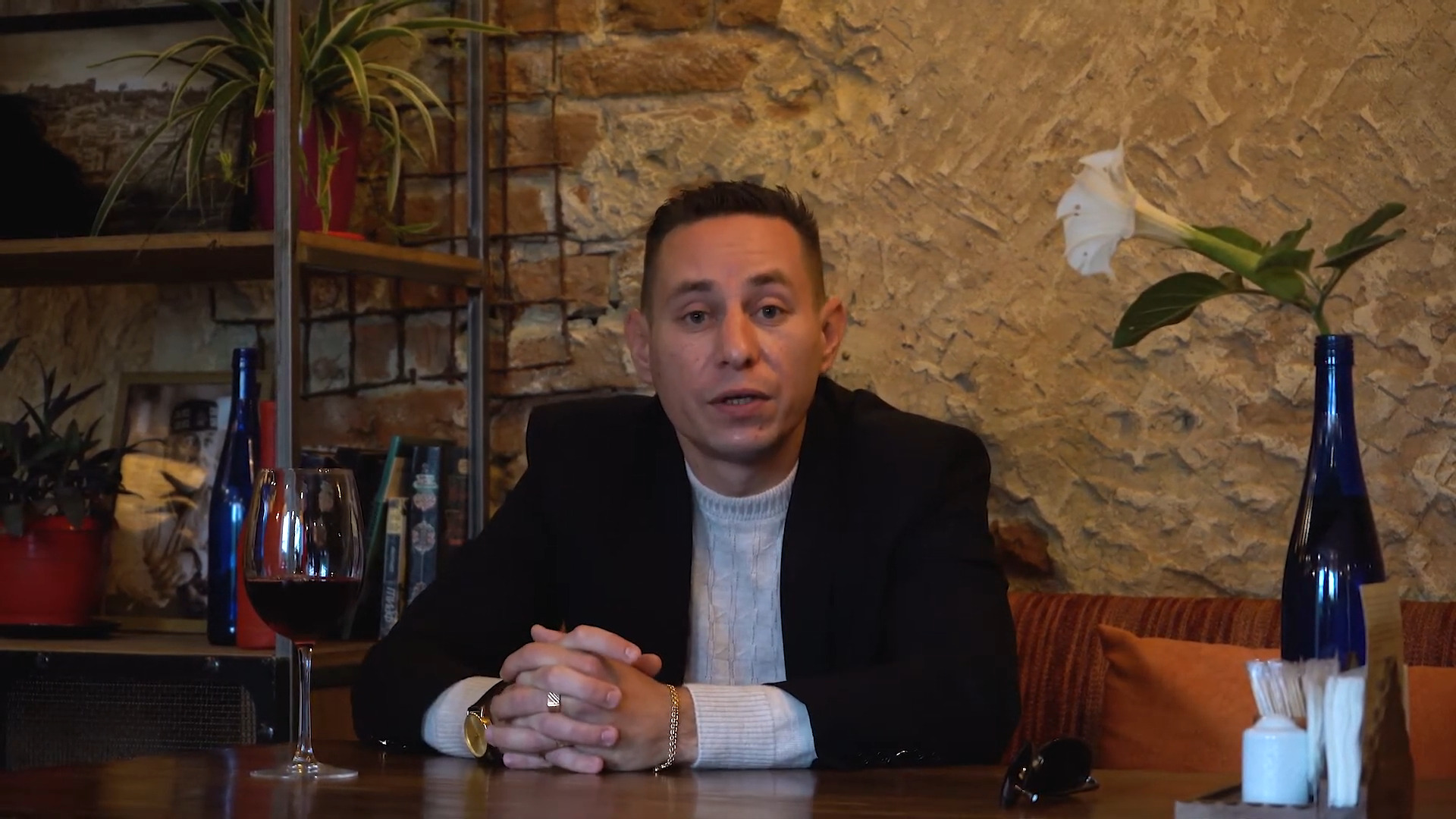 Видеоотзыв: Кредит под залог квартиры на любые цели